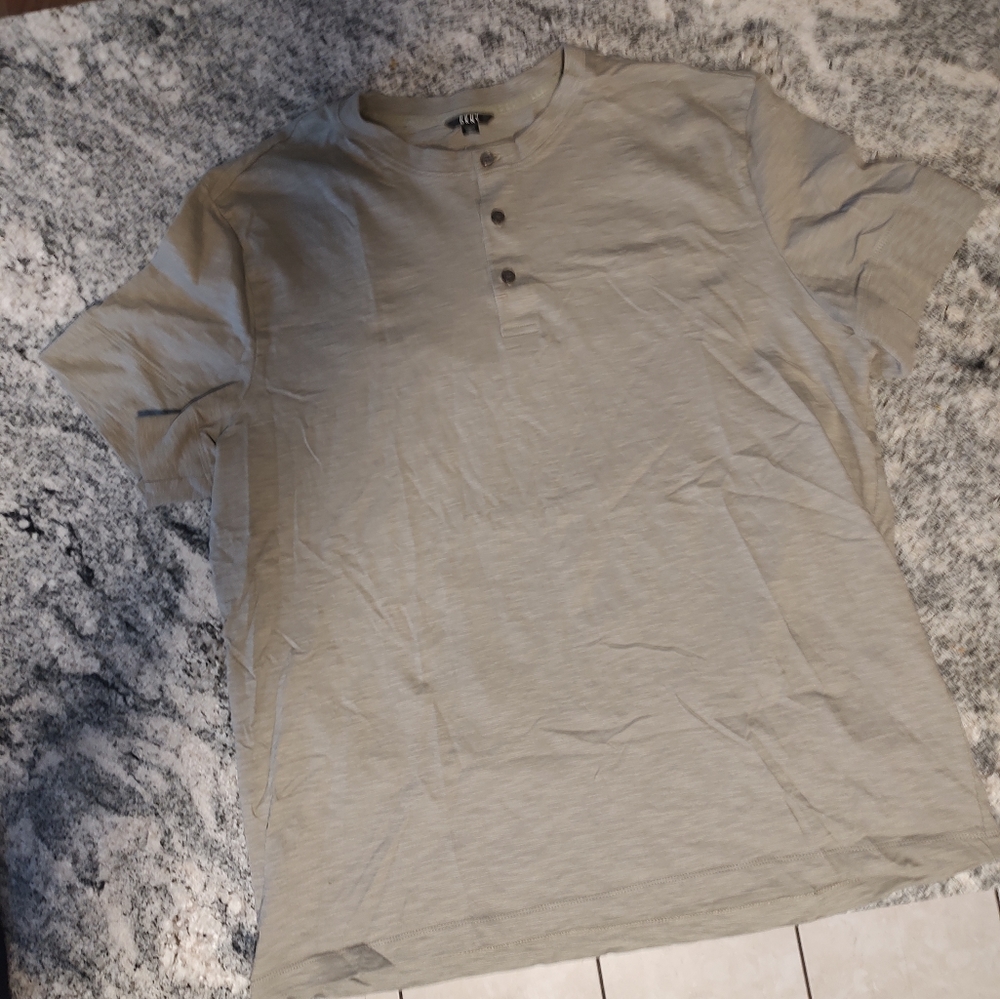 DKNY Men's t-shirt XL 100% cotton